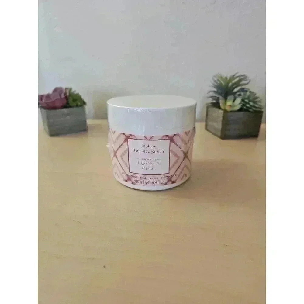 m asam bath and body-lovely Chai-16.9oz Body Exfoliant Lovely Chai new #19